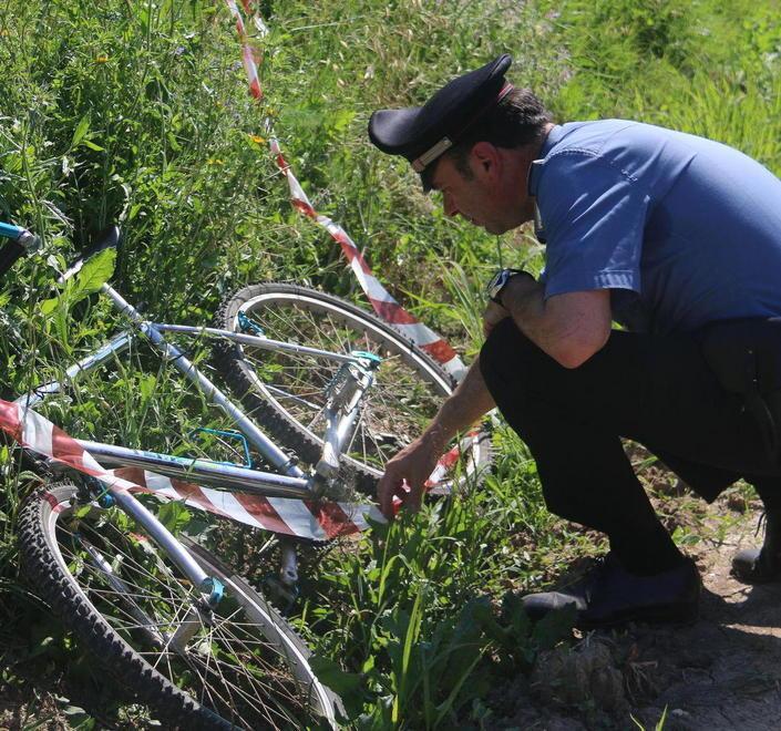Trovato morto vicino al torrente 