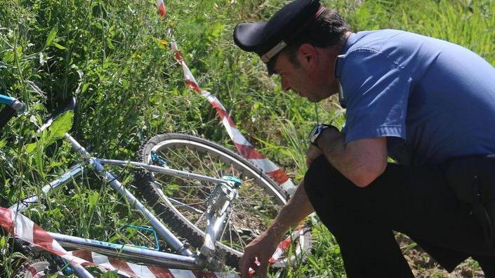Trovato morto vicino al torrente