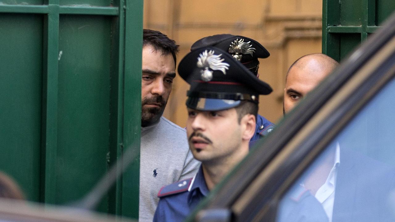 Uno degli arresti eseguiti dai carabinieri il 4 giugno per "Mafia capitale"