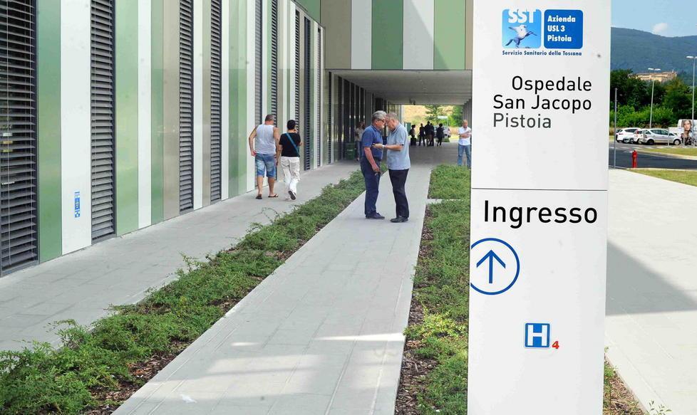 Tagli all’attività chirurgica al San Jacopo e a Pescia
