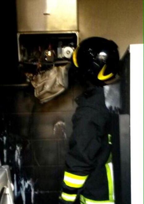 Rogo in una casa e nel magazzino di una cooperativa