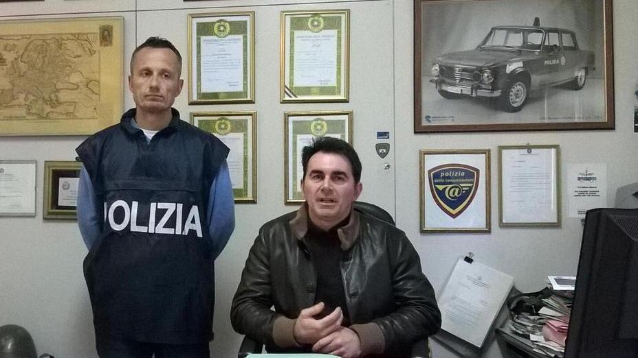 Racconta barzellette per fare sesso sul web