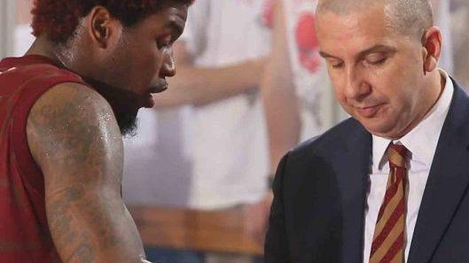 Recalcati e la sua squadra travolti dalla pressione dei biancorossi