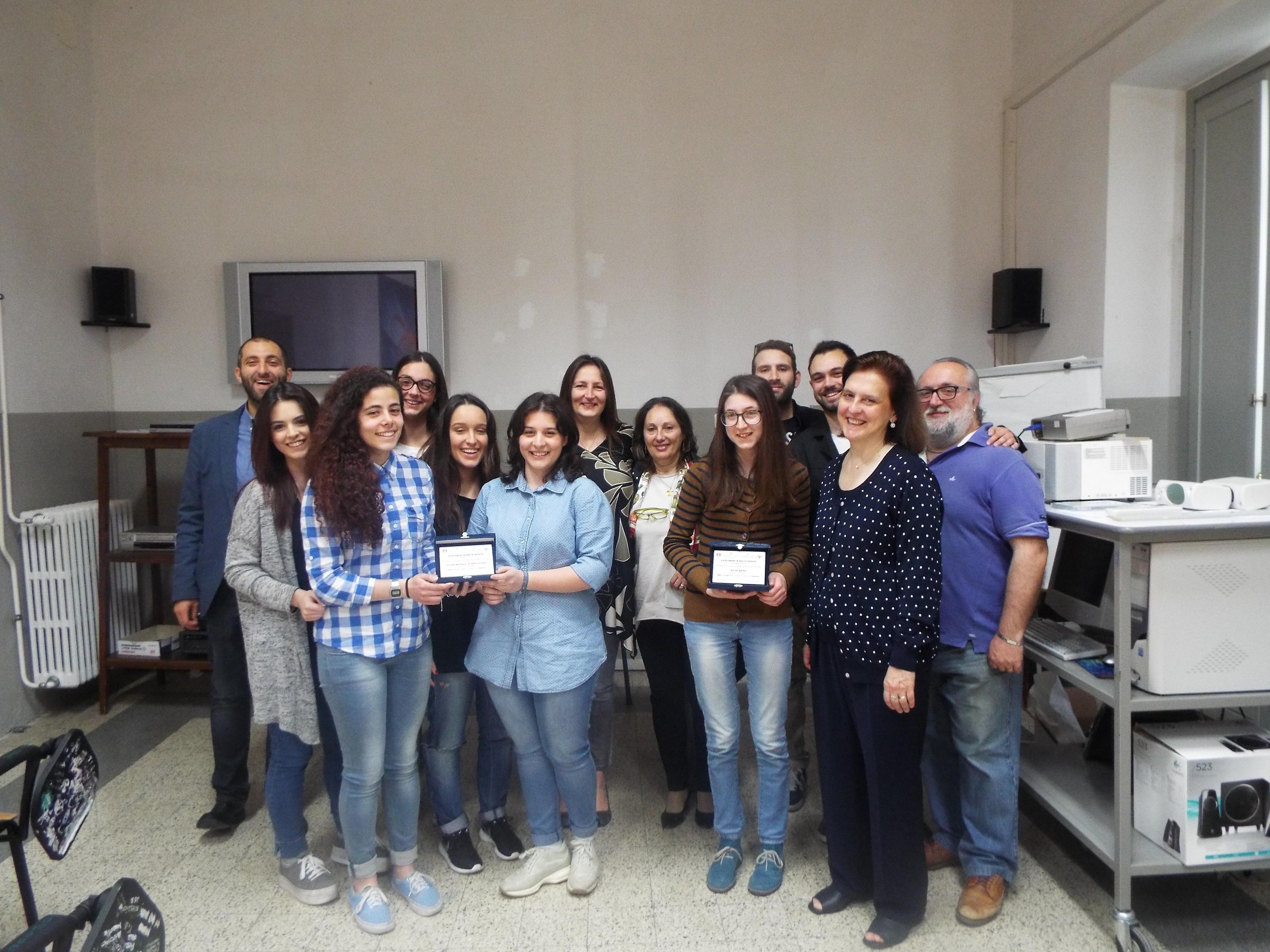 Le alunne del liceo Lorenzini di Pescia premiate nel concorso Radioazioni