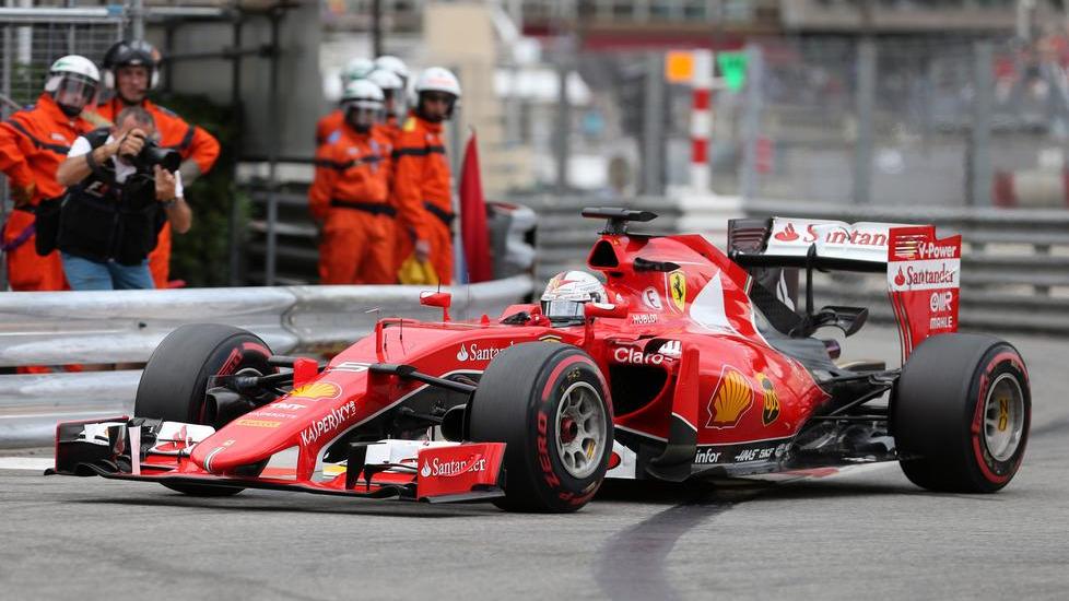 Hamilton vince in Canada, Ferrari giù dal podio