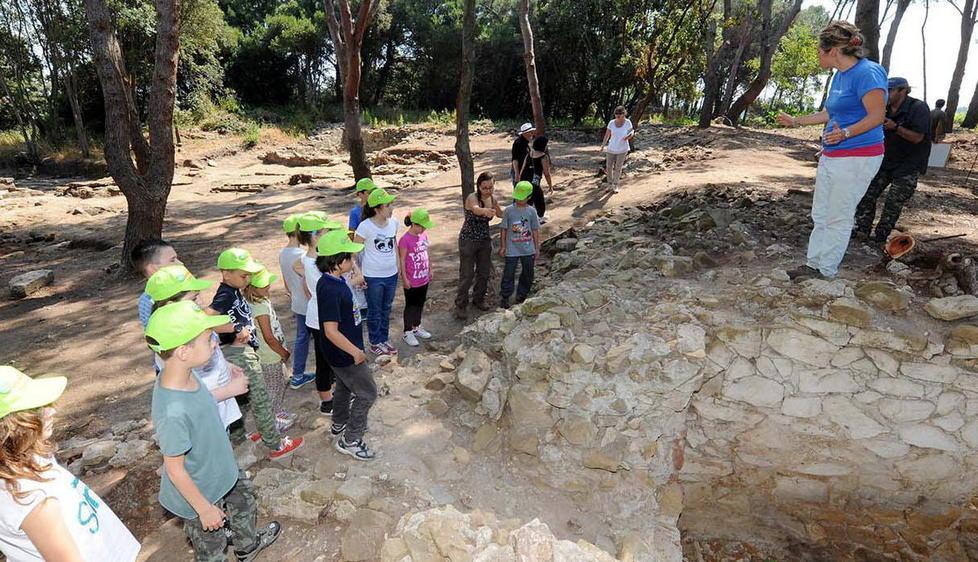 Oltre a tanti sport passeggiata nel golfo tra arte e bellezza 