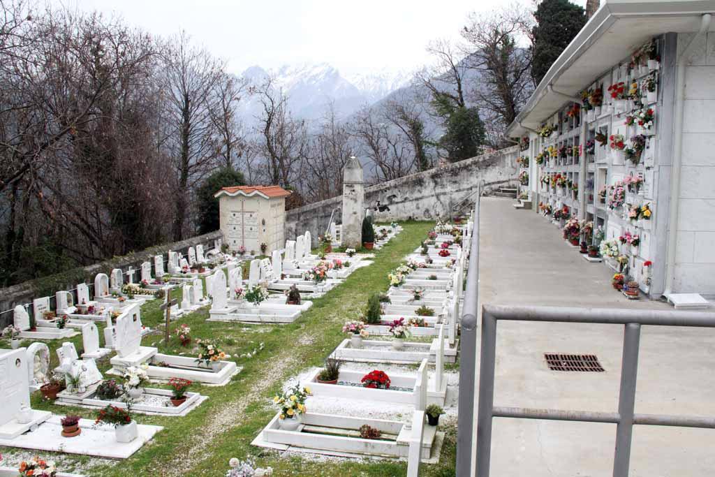 Il cimitero di Pariana