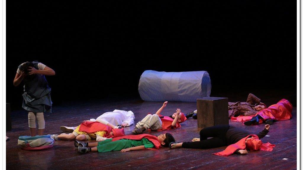 Scimmie Nude, grandi e piccini in scena al Persio Flacco