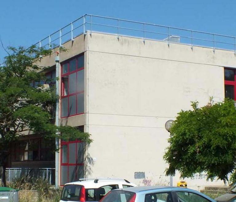 Rifatto il tetto all’Ipc ma l’edificio è malridotto 