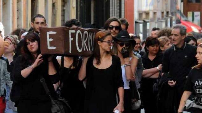 Tagli all’Accademia via alla lettera a Renzi