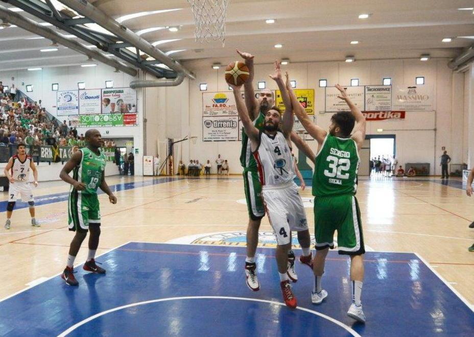 Cecina, ora serve un altro miracolo 
