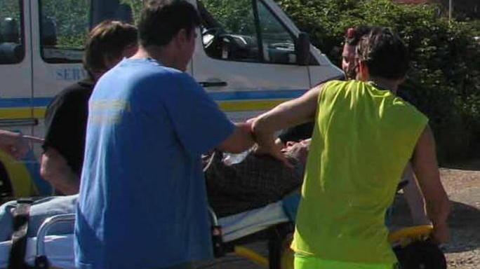 Romito, quarantenne si ferisce cadendo sugli scogli