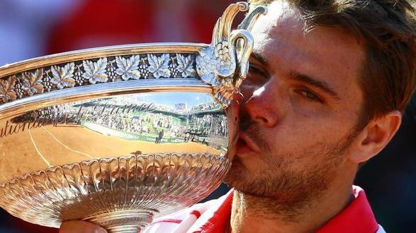 Parigi resta tabù per Djokovic Le roi è Wawrinka