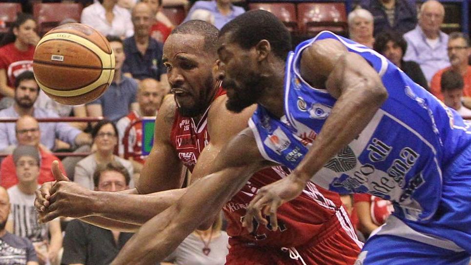 E Lawal chiama a raccolta il popolo della Dinamo