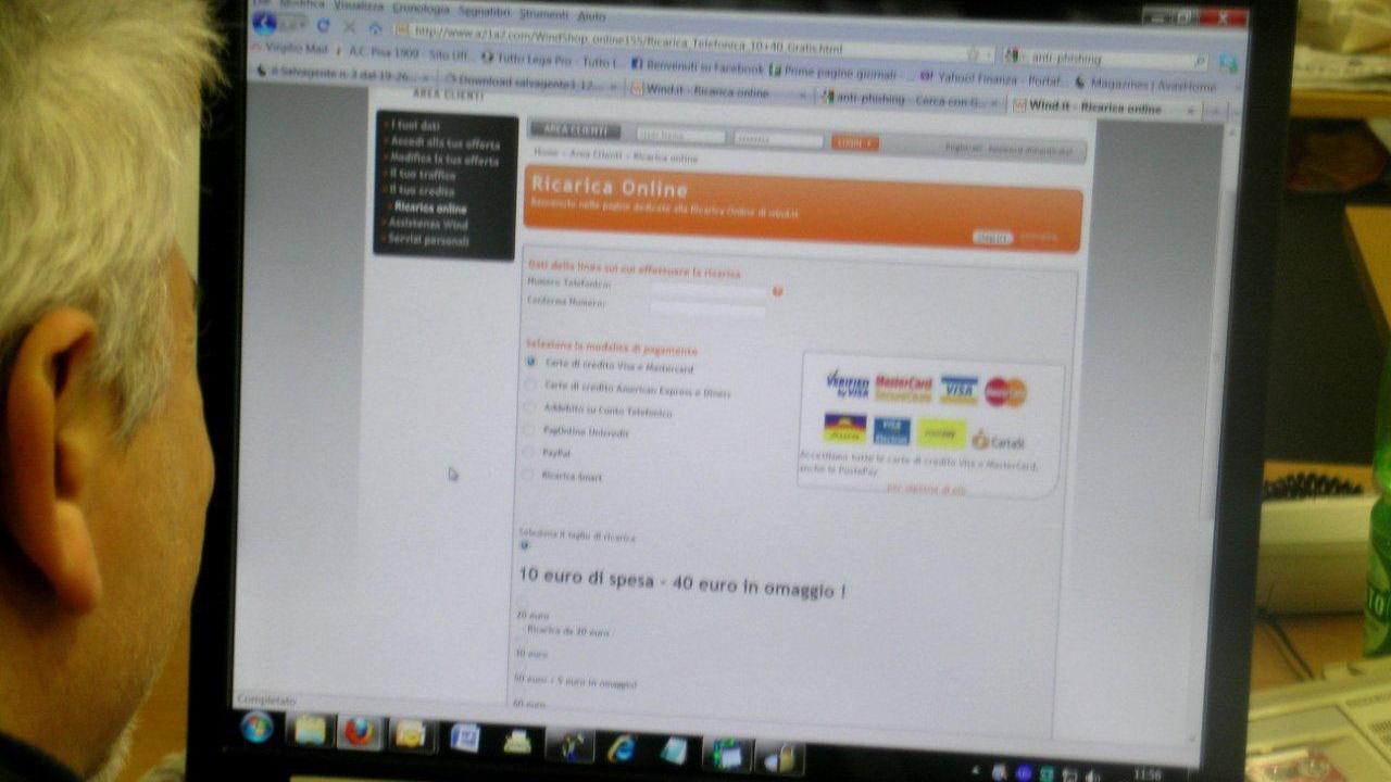 Acquista un telefonino su internet, è una truffa