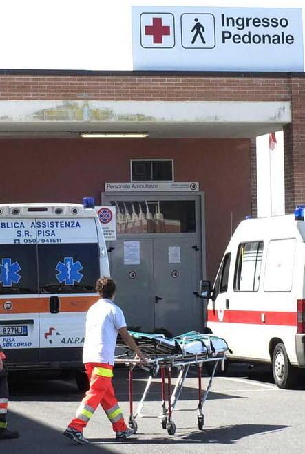 Disarcionata dal cavallo e colpita al torace, grave giovane