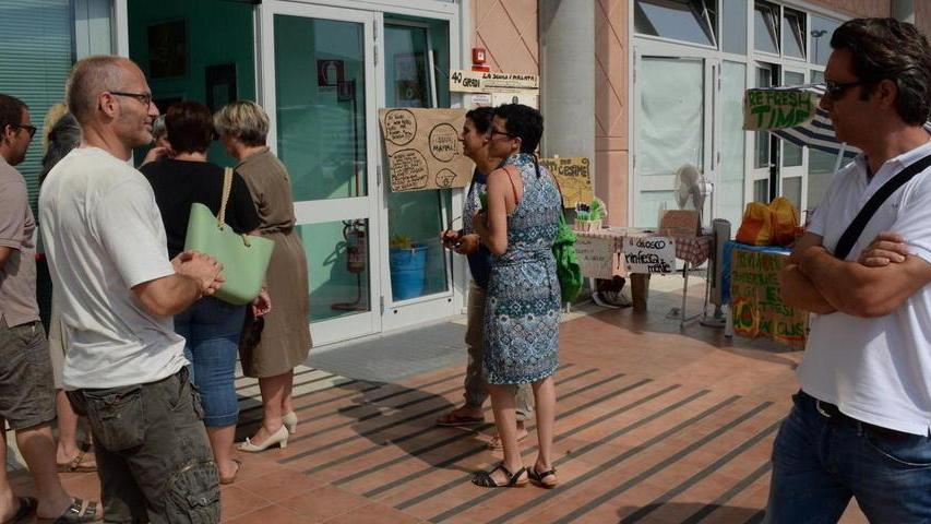 Ghiaccioli per combattere i 39 gradi in aula