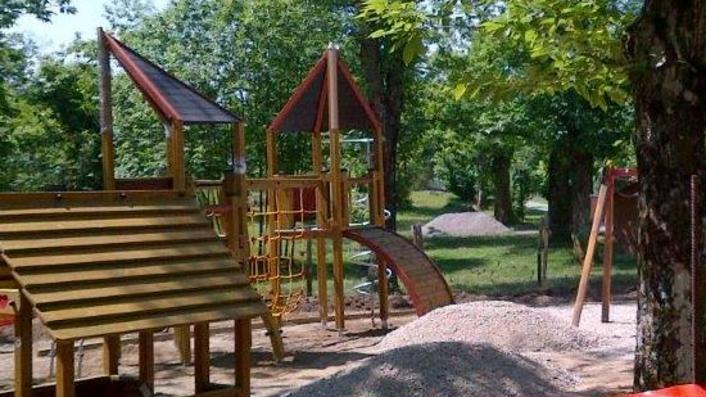 Via al restyling dei parchi per bambini