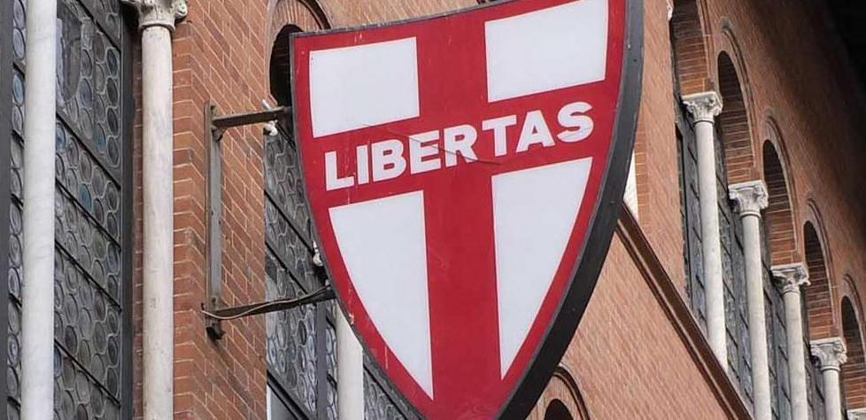 Sigilli anche alla sede dell’ex Democrazia Cristiana