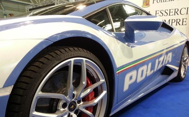 Domani la Lamborghini della polizia