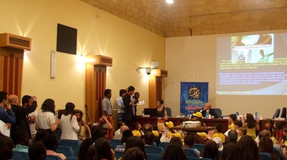 Gli studenti incontrano i migranti 