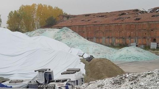 Emiliana Rottami, Report “bacchetta” il sindaco inerme
