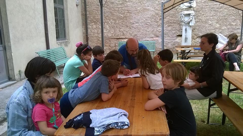 A caccia di lettori di fiabe per i bambini