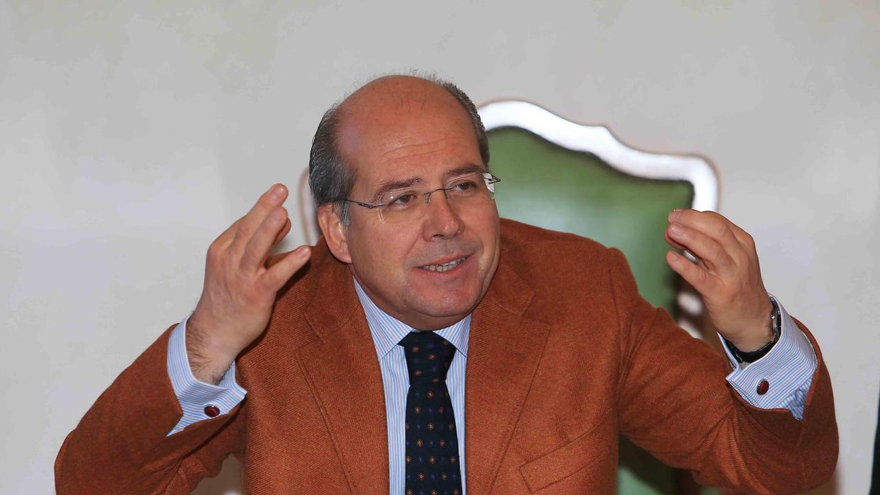 Il Pd: «Commissione su Coffrini»