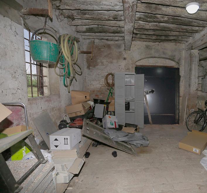 Rubano la refurtiva già sequestrata 