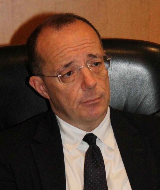 Falso cieco tradito dal foulard del vigile 
