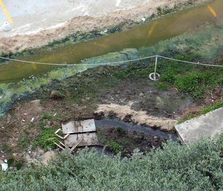 Liquami sul piazzale d’alaggio 