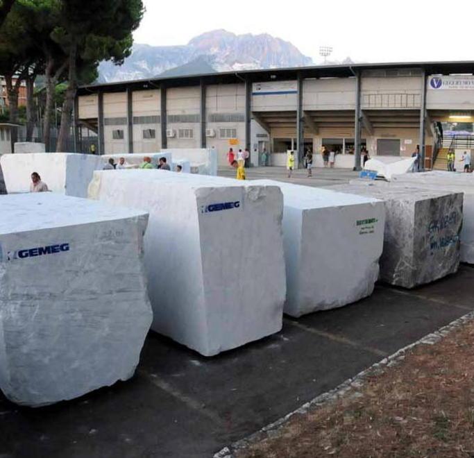 Asta dei blocchi, latitano gli imprenditori