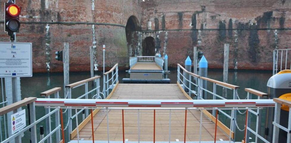 Un anno dopo è sempre chiuso il ponte per la Fortezza Vecchia 