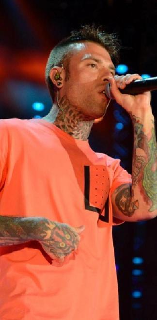 Fedez e polizia, scambio di denunce 