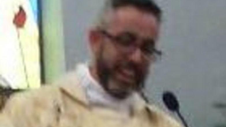 Don Totoni Cosseddu saluta, sarà il vice parroco di Budoni