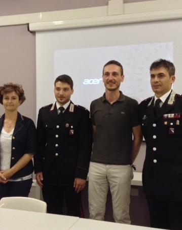 Difendersi da ladri e truffatori, lezione dei carabinieri