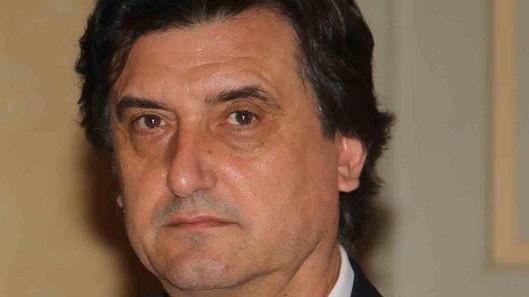 Offese a Gennari con una scritta sul muro