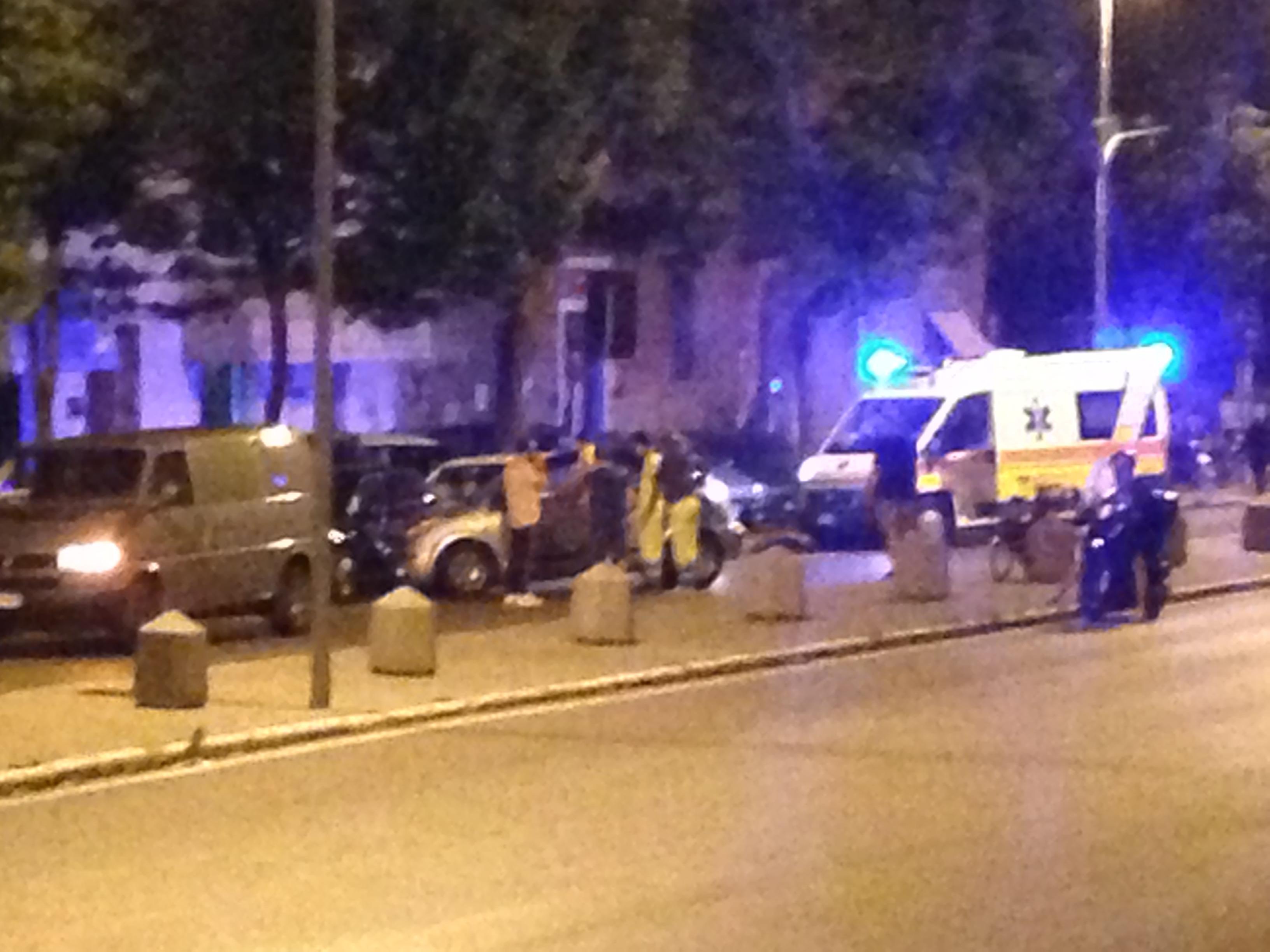 L'incidente sul viale Alfieri (foto Lorenzo)