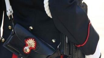 Carabiniere eroe salva un aspirante suicida