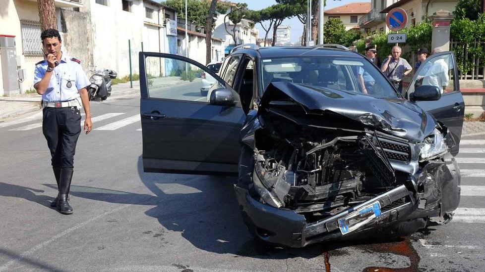 Brutto incidente all’incrocio killer