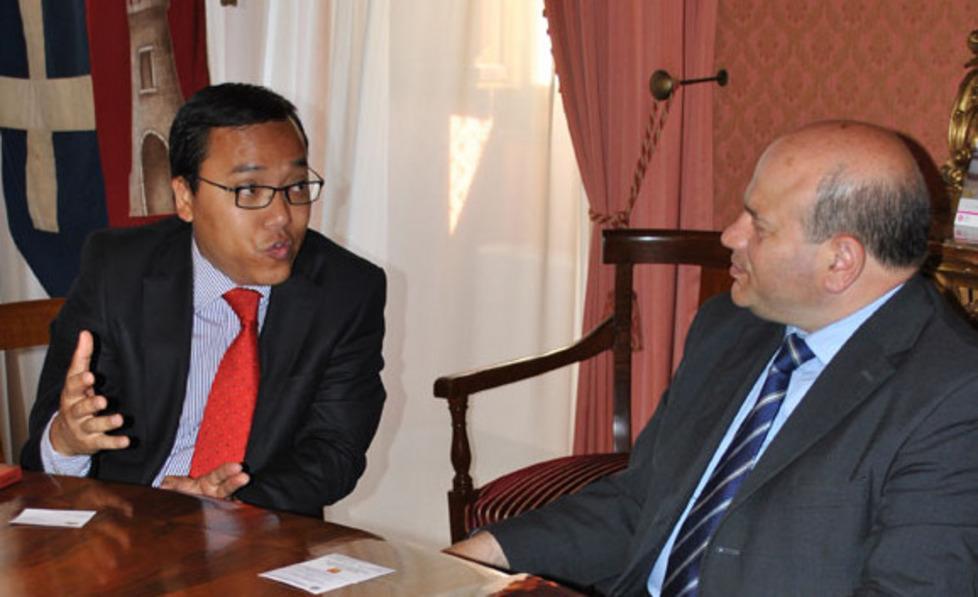 L’ambasciatore del Vietnam in visita a Palazzo Ducale