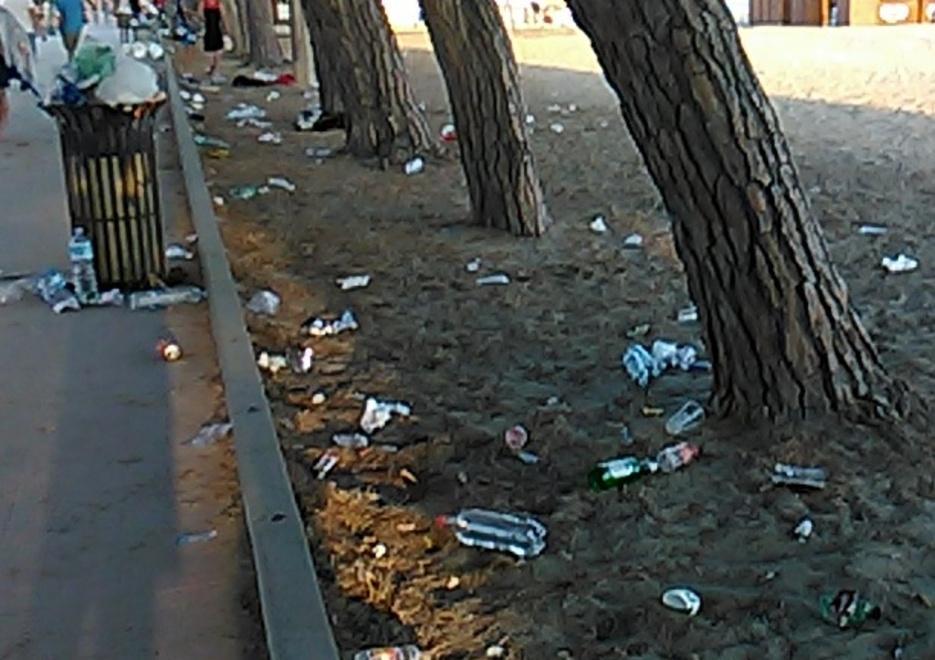 Ruspa e studenti maleducati: giornata nera a Torregrande