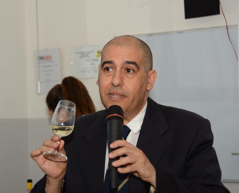 Al Panedda una lezione di degustazione 