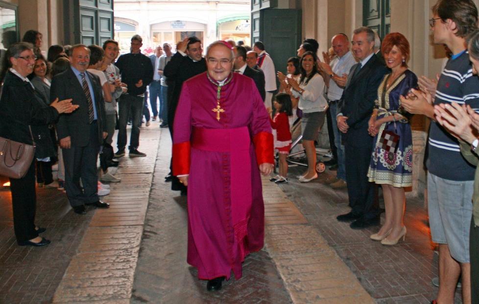Mail grilline al vescovo di Ferrara: orgogliosi di essere eretici 