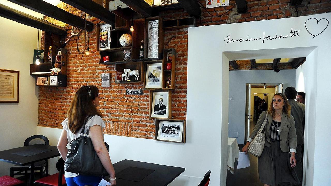 Milano: lirica e tortellini per il ristorante Luciano Pavarotti a due passi dalla Scala
