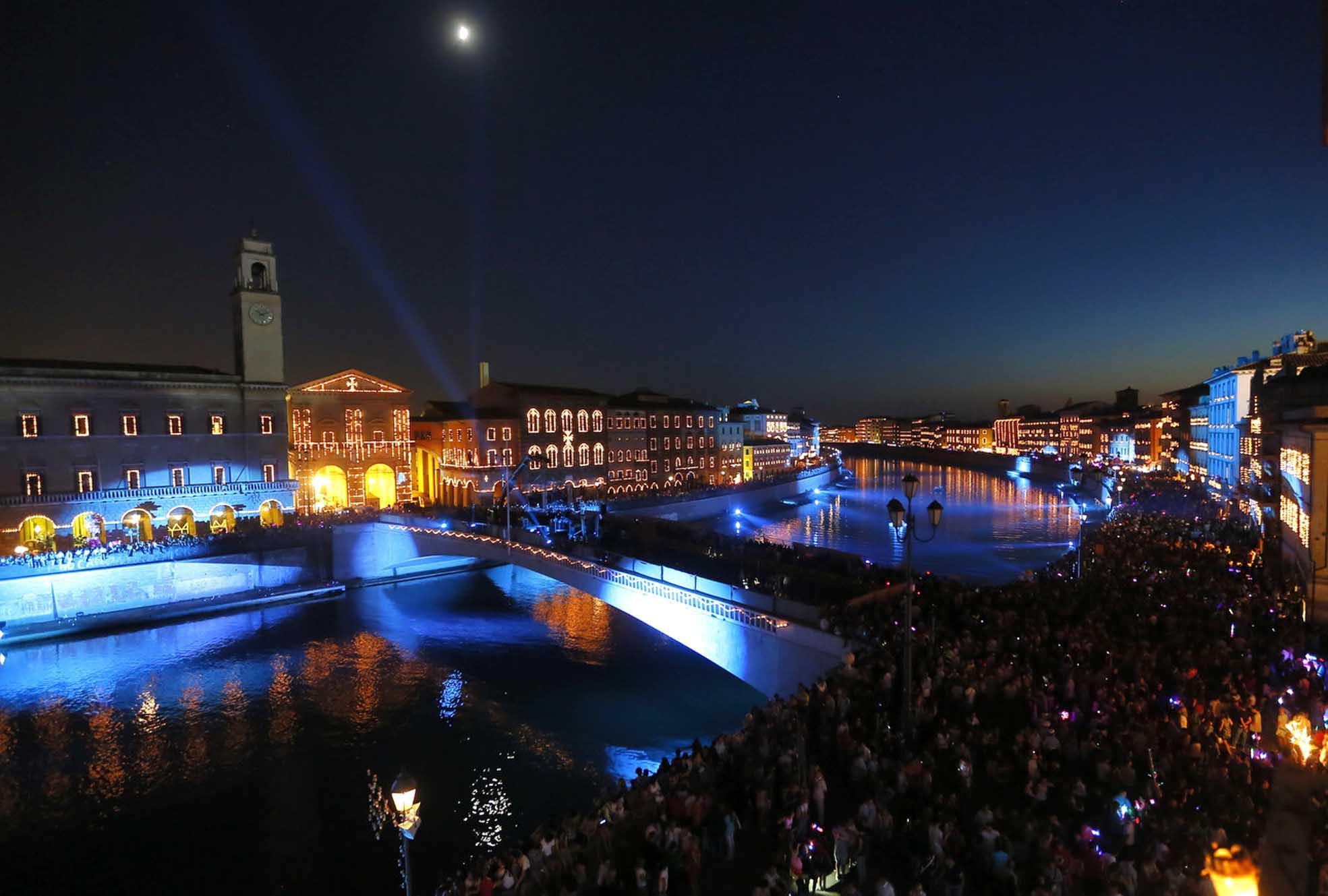 Un momento della Luminara
