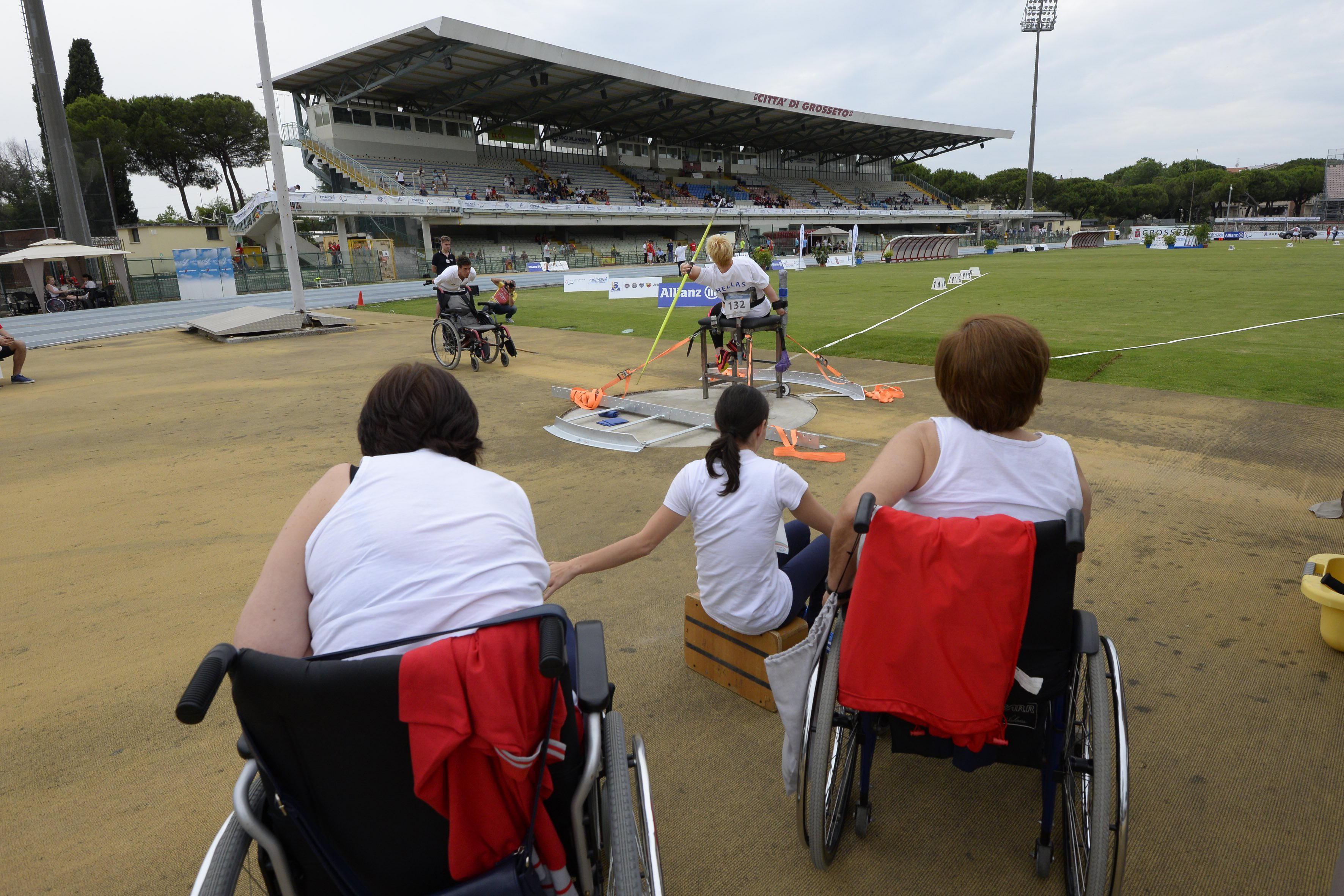 I Paralimpici debuttano con un record 