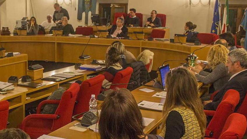 «Nel bilancio del Comune c’è un buco di 2,8 milioni»