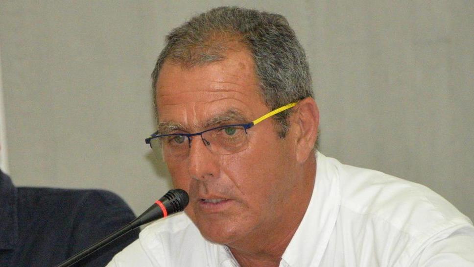 Borelli: «Lavori e casse: Comune con le toppe al sedere»