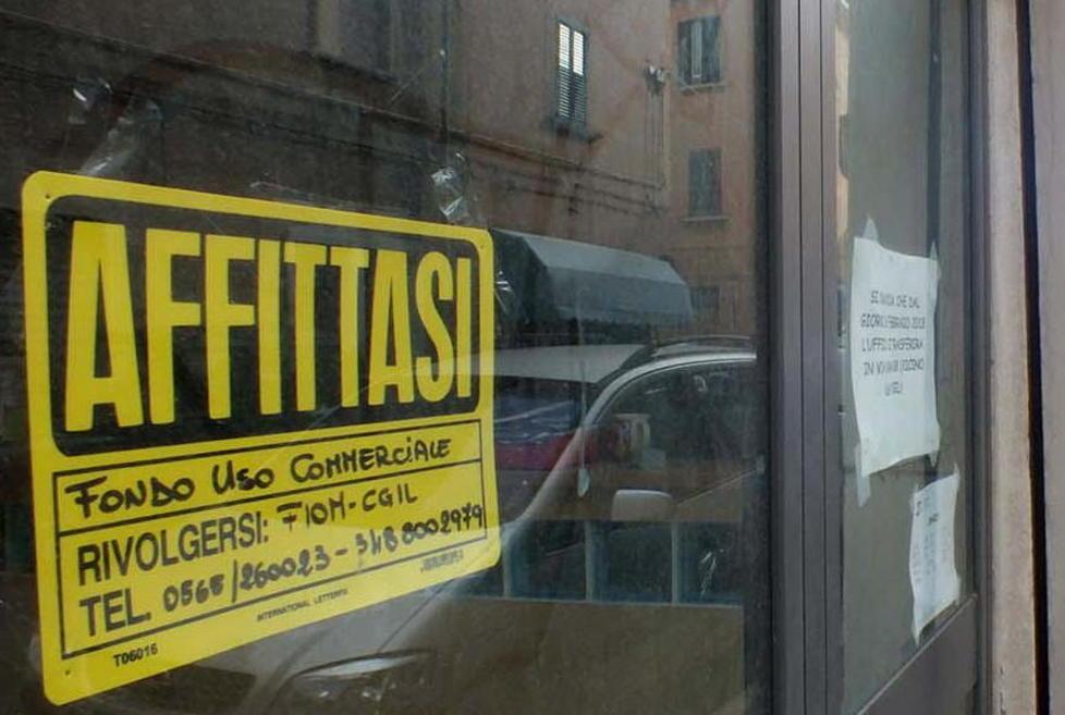 Pochi segnali di ripresa Tante serrande abbassate